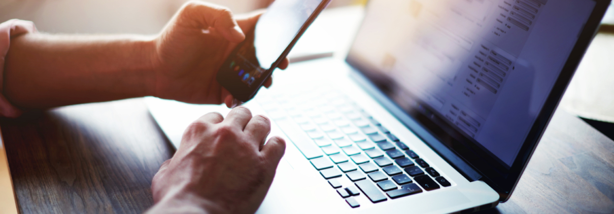 Mobil und am Laptop - Titelbild